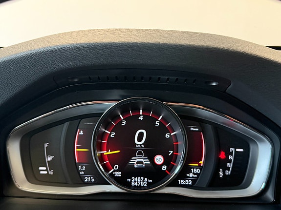Volvo V60 8 of 28
