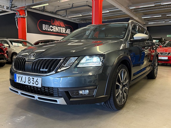 Skoda Octavia Scout 4 of 5