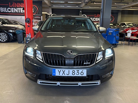Skoda Octavia Scout 5 of 5