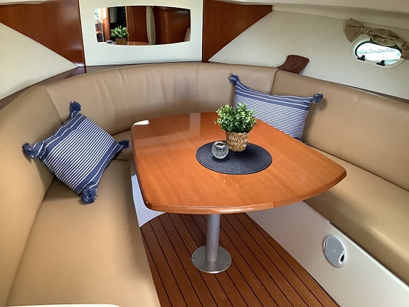 Jenneau 30S Prestige 2007 6 of 12