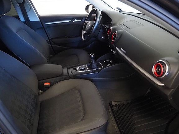 Audi A3 10 of 21