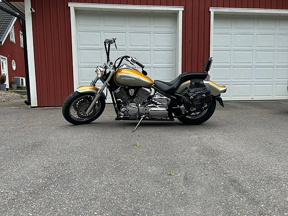 Yamaha XVS1100A 2 of 5