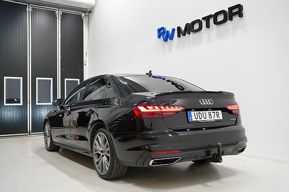 Audi A4 5 of 27