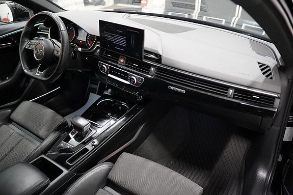 Audi A4 13 of 27