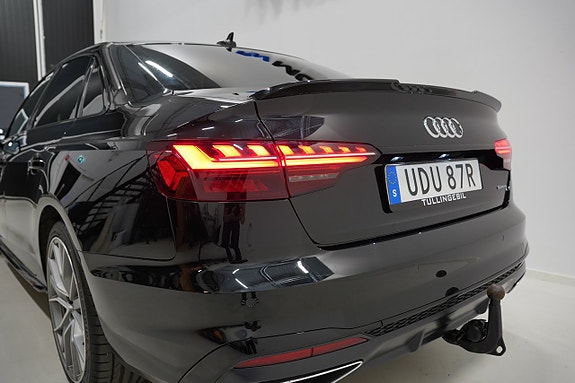Audi A4 6 of 27