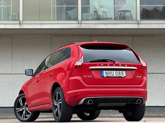 Volvo XC60 3 of 5