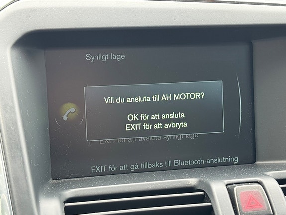 Volvo XC60 10 of 16
