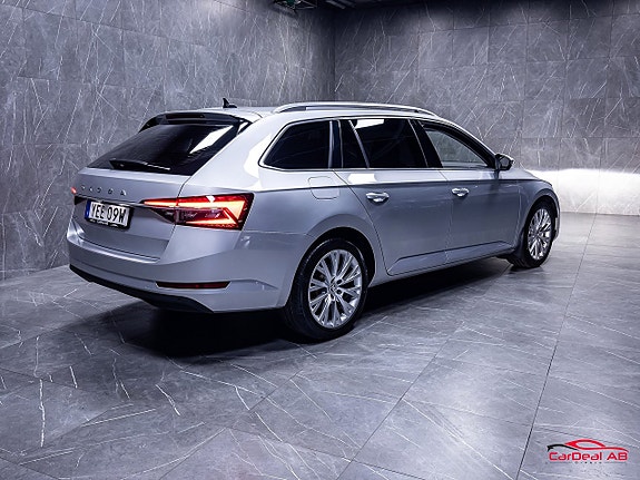 Skoda Superb 7 of 30