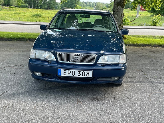 Volvo V70 6 of 7