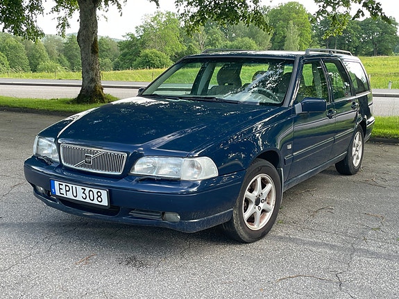 Volvo V70 7 of 7