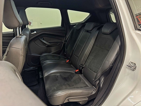 Ford Kuga 5 of 7