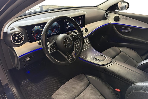 Mercedes-Benz E300 de 6 of 10