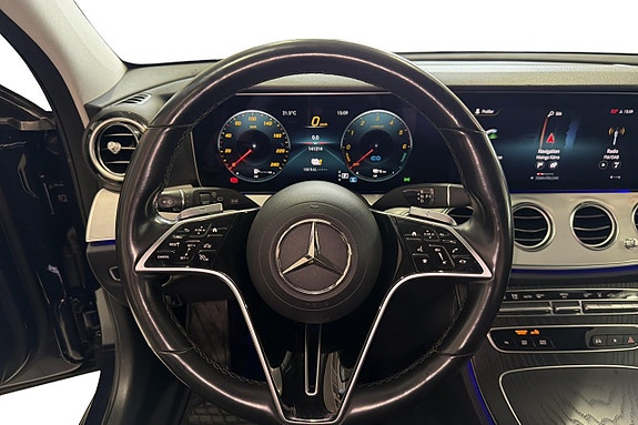 Mercedes-Benz E300 de 7 of 10
