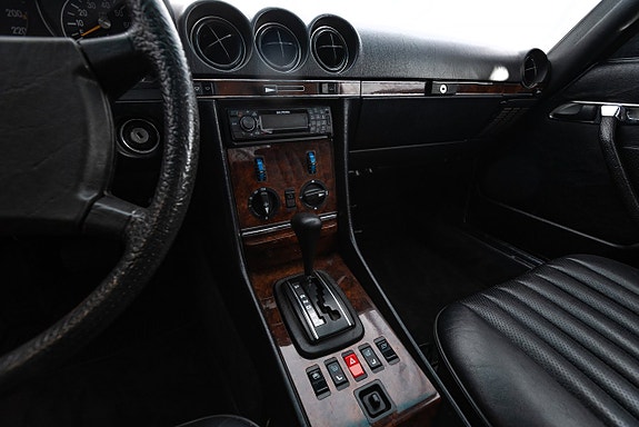 Mercedes-Benz SLR 23 of 28