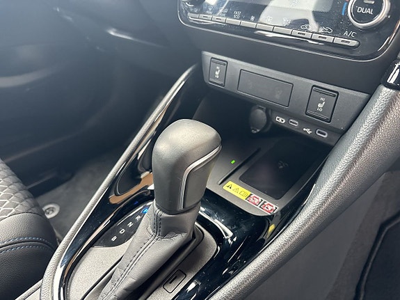 Toyota Yaris 14 of 16
