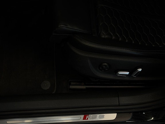 Audi RS6 21 of 30