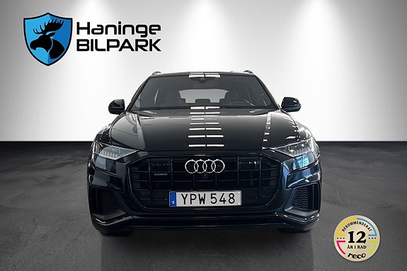 Audi Q8 3 of 5