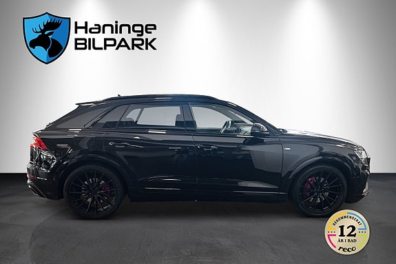 Audi Q8 6 of 30