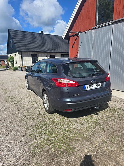 Ford Focus 3 of 5