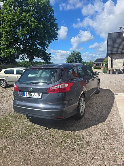 Ford Focus 4 of 5