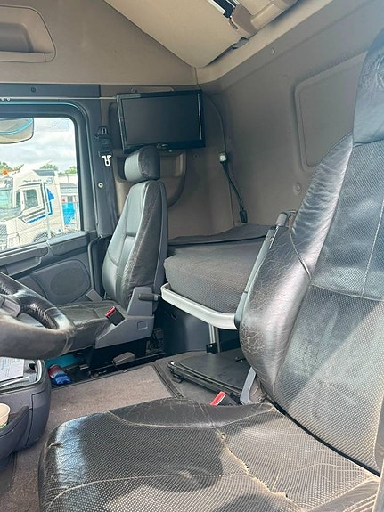 Scania R 560 LA 8 of 10