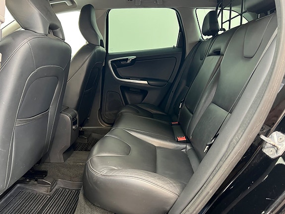 Volvo XC60 28 of 29