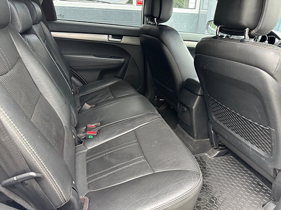 Kia Sorento 15 of 16