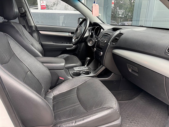 Kia Sorento 14 of 16