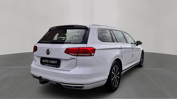 Volkswagen Passat 5 of 5
