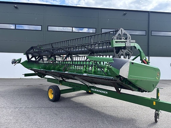 John Deere T 560 i 6 of 7