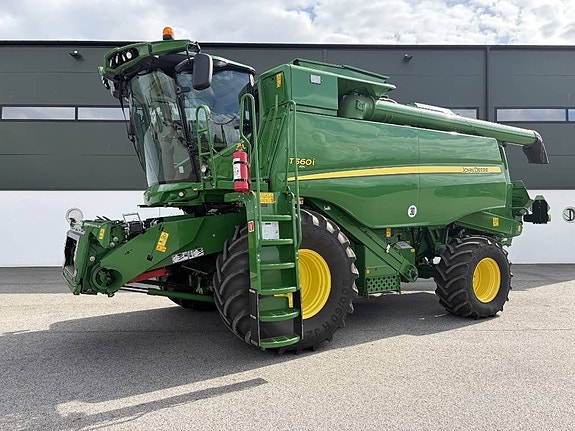 John Deere T 560 i