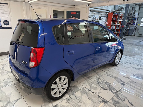 Mitsubishi Colt 5 of 5