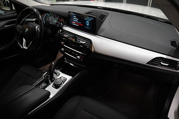 BMW 520d 9 of 23