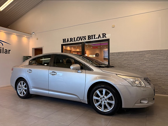Toyota Avensis 4 of 5