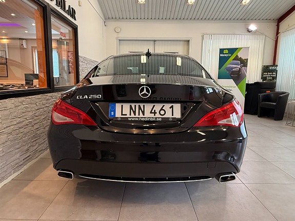 Mercedes-Benz CLA250 10 of 23
