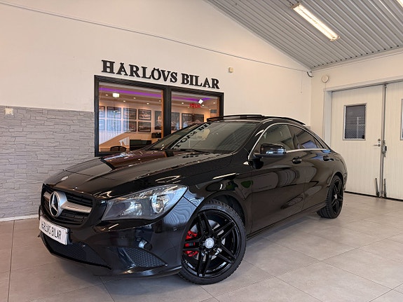 Mercedes-Benz CLA250 2 of 5