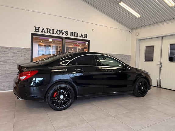 Mercedes-Benz CLA250 6 of 23
