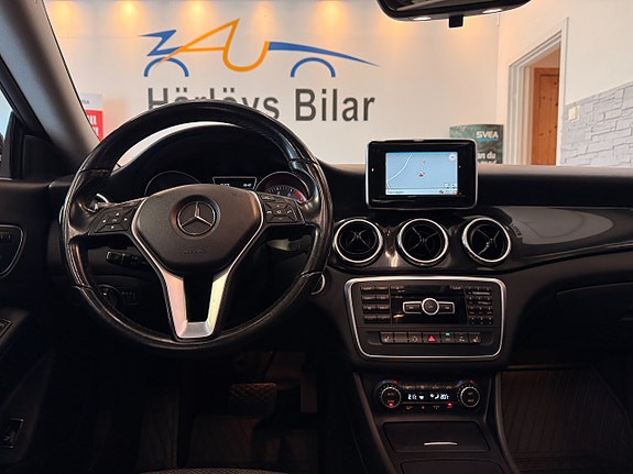 Mercedes-Benz CLA250 20 of 23