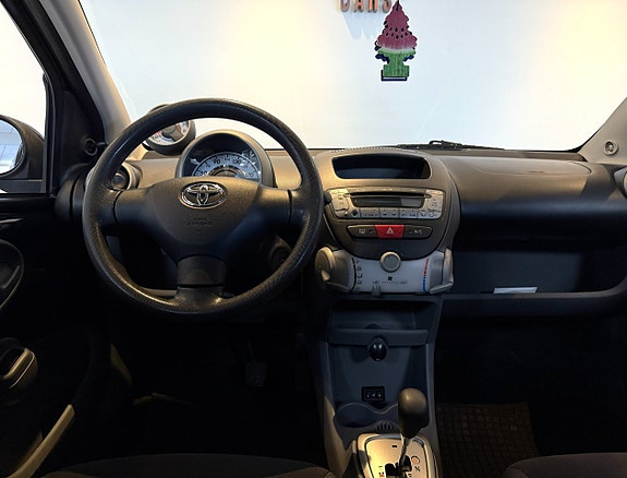 Toyota Aygo 12 of 15