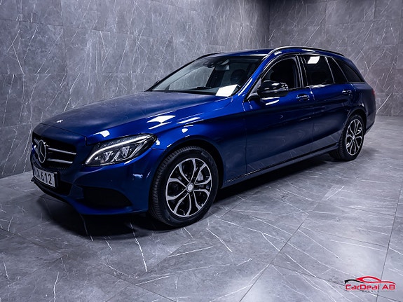 Mercedes-Benz C350 3 of 5
