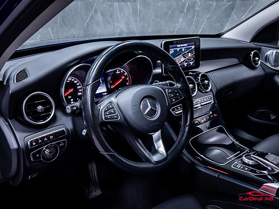 Mercedes-Benz C350 12 of 30