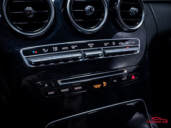 Mercedes-Benz C350 30 of 30