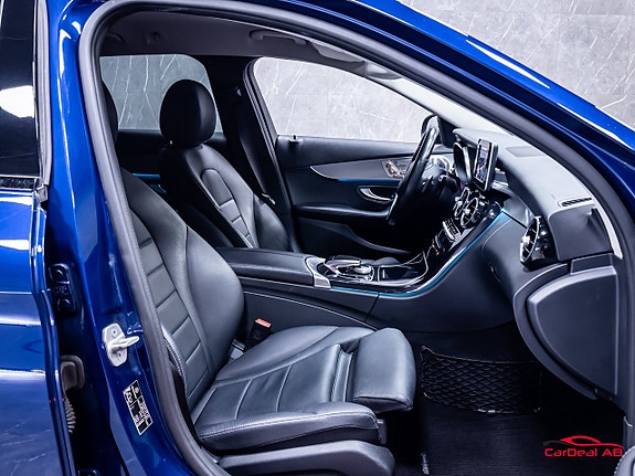 Mercedes-Benz C350 15 of 30