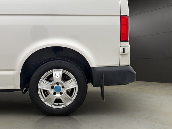 Volkswagen Transporter 28 of 30