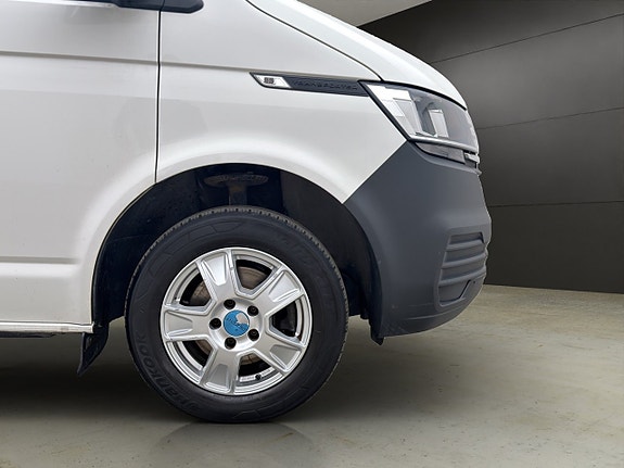 Volkswagen Transporter 30 of 30