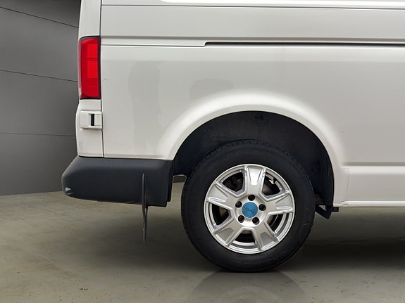Volkswagen Transporter 29 of 30