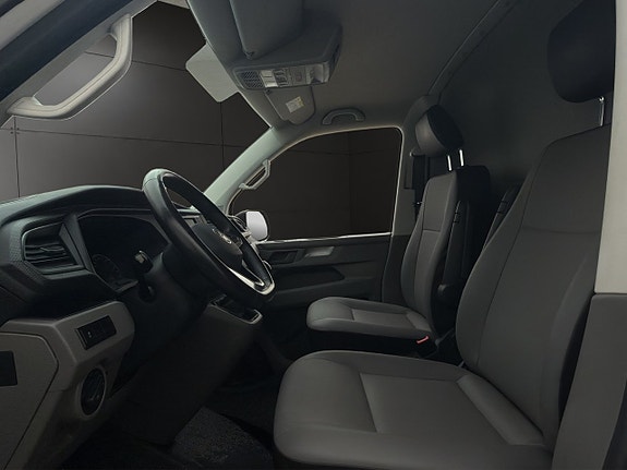 Volkswagen Transporter 17 of 30