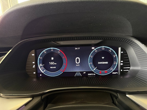 Skoda Octavia Scout 13 of 16