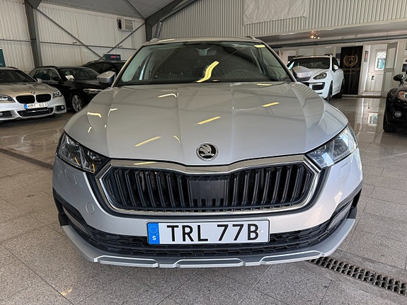 Skoda Octavia Scout 8 of 16