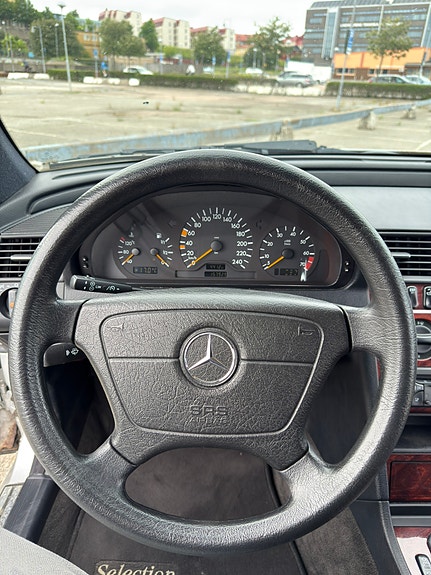 Mercedes-Benz C180 22 of 30